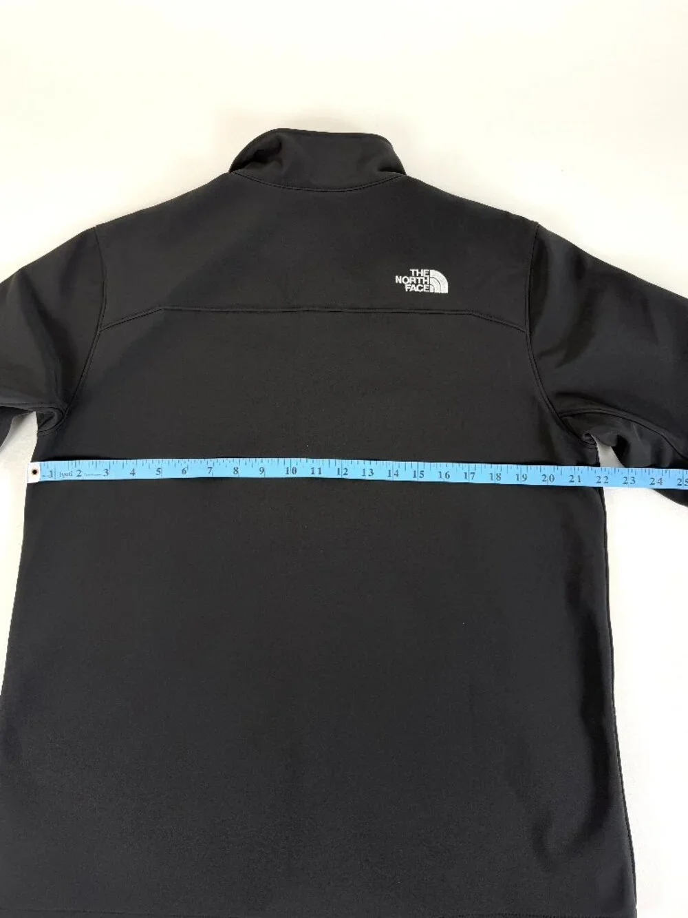 The North Face Men's Black Softshell Jacket M Regular Full Zip Zipped Pockets